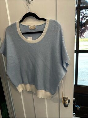 NWT dreamers by debut Crewneck Short-Sleeve Sweater